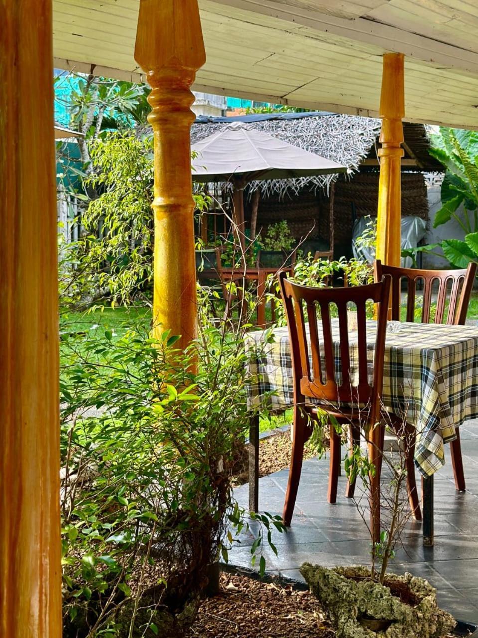 Villa Sunny Days Hikkaduwa Esterno foto