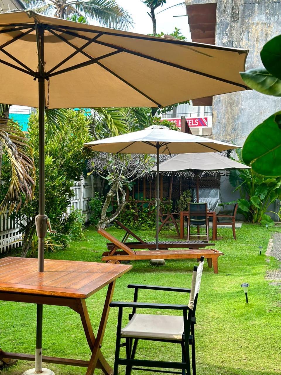 Villa Sunny Days Hikkaduwa Esterno foto